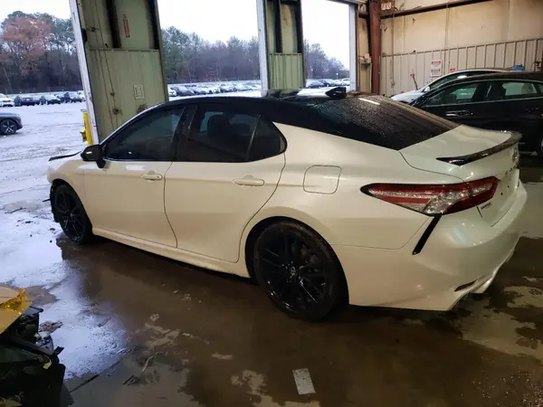 4T1K61AKXLU349589 2020 TOYOTA CAMRY - Image 2