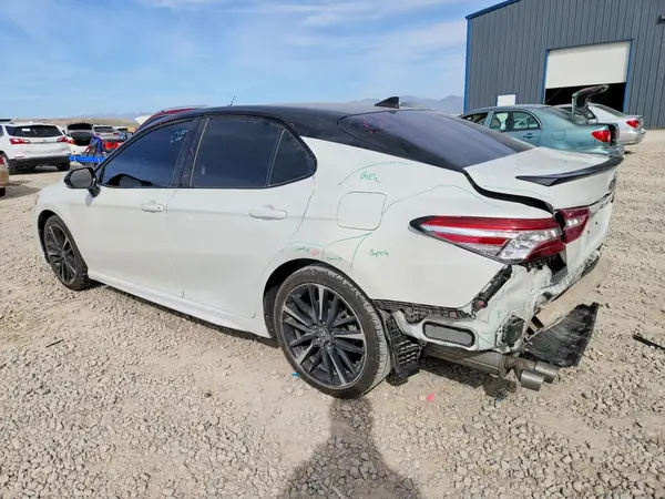 4T1K61AKXLU375528 2020 TOYOTA CAMRY - Image 2
