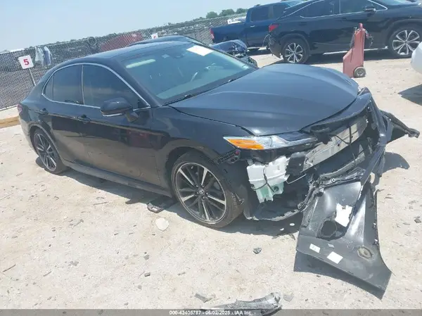 4T1K61AKXLU385721 2020 TOYOTA CAMRY - Image 1