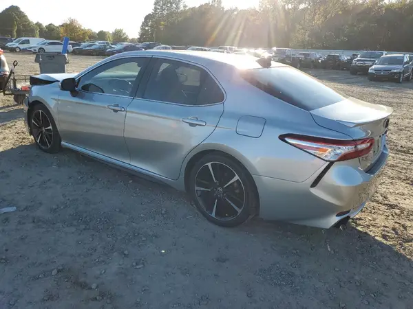4T1K61AKXLU501483 2020 TOYOTA CAMRY - Image 2