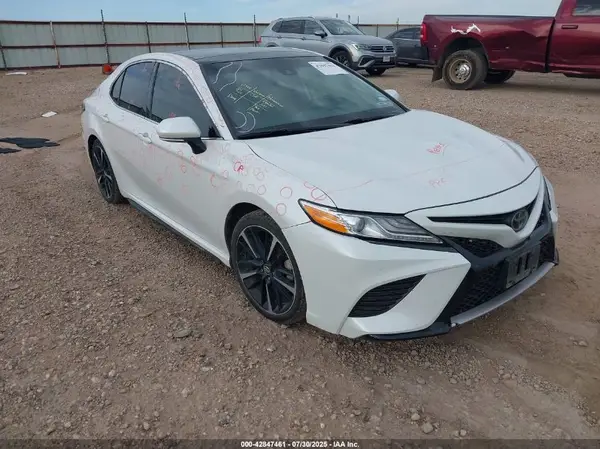 4T1K61AKXLU869680 2020 TOYOTA CAMRY - Image 1