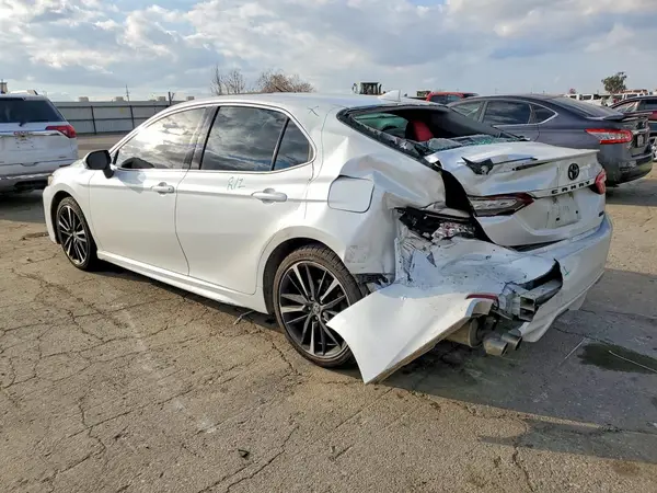 4T1K61AKXLU970718 2020 TOYOTA CAMRY - Image 2