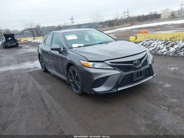 4T1K61AKXLU998888 2020 TOYOTA CAMRY - Image 1