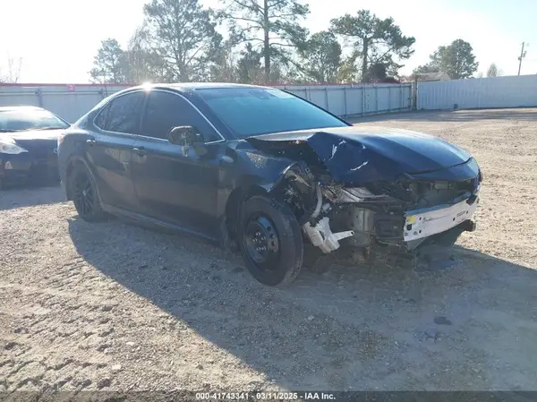 4T1K61AKXMU415821 2021 TOYOTA CAMRY - Image 1