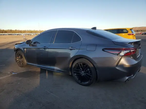 4T1K61AKXMU422171 2021 TOYOTA CAMRY - Image 2