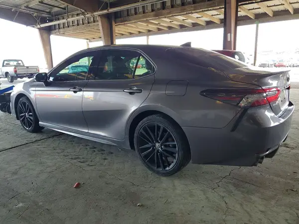 4T1K61AKXMU425541 2021 TOYOTA CAMRY - Image 2