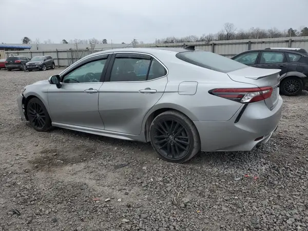 4T1K61AKXMU437396 2021 TOYOTA CAMRY - Image 2