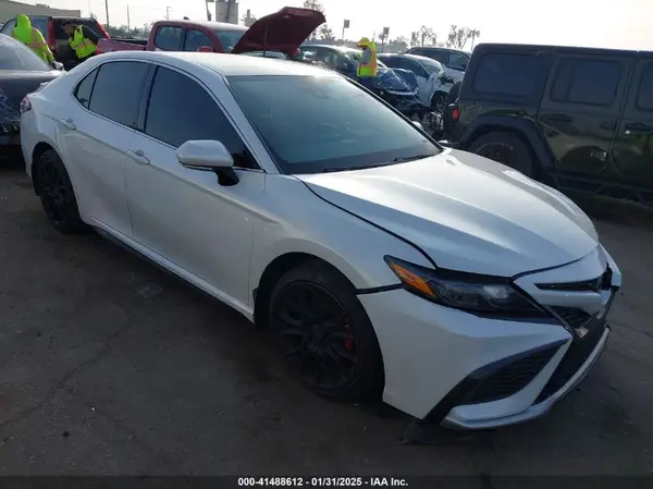 4T1K61AKXMU455753 2021 TOYOTA CAMRY - Image 1