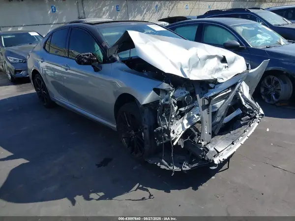 4T1K61AKXMU479874 2021 TOYOTA CAMRY - Image 1