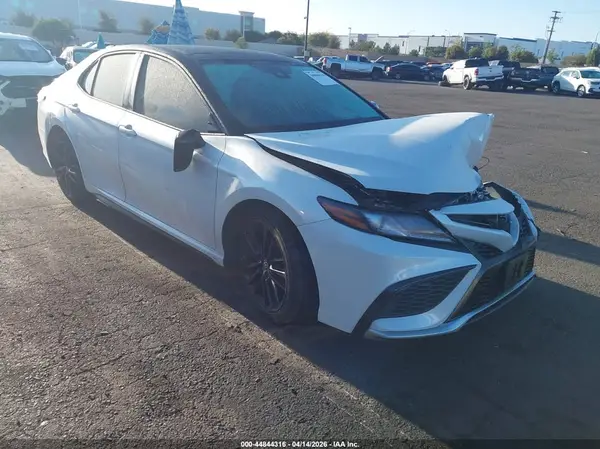 4T1K61AKXMU483276 2021 TOYOTA CAMRY - Image 1