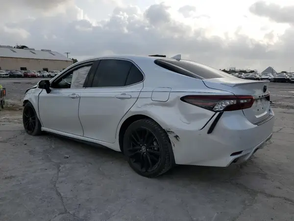 4T1K61AKXMU511741 2021 TOYOTA CAMRY - Image 2
