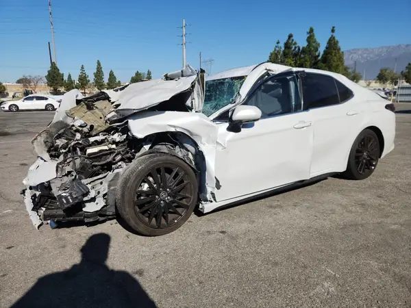 4T1K61AKXMU522982 2021 TOYOTA CAMRY - Image 1