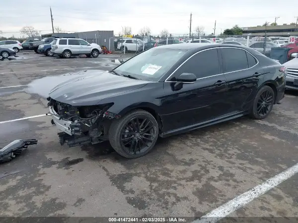 4T1K61AKXMU544058 2021 TOYOTA CAMRY - Image 2