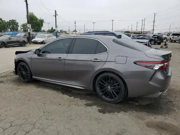 4T1K61AKXMU544870 2021 TOYOTA CAMRY - Image 2