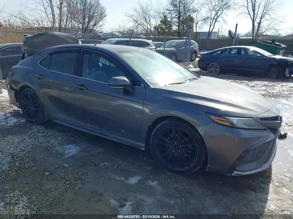 4T1K61AKXMU570871 2021 TOYOTA CAMRY - Image 1