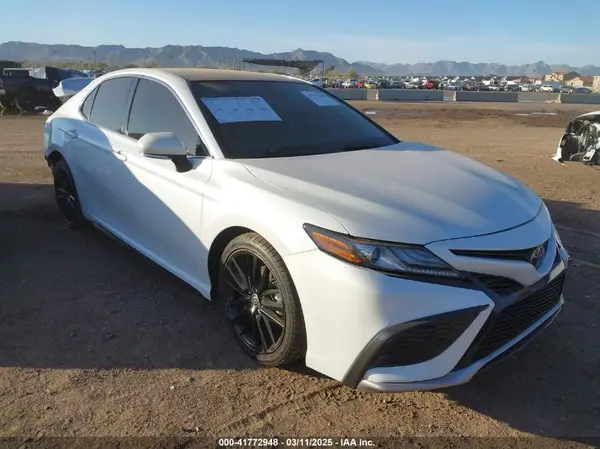 4T1K61AKXMU578338 2021 TOYOTA CAMRY - Image 1