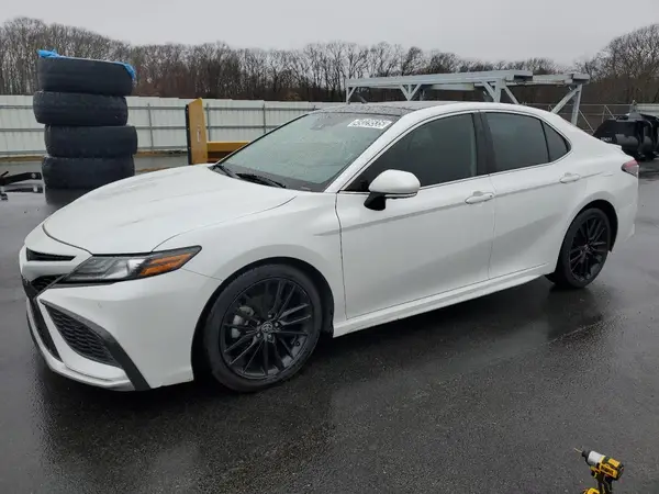 4T1K61AKXMU598086 2021 TOYOTA CAMRY - Image 1