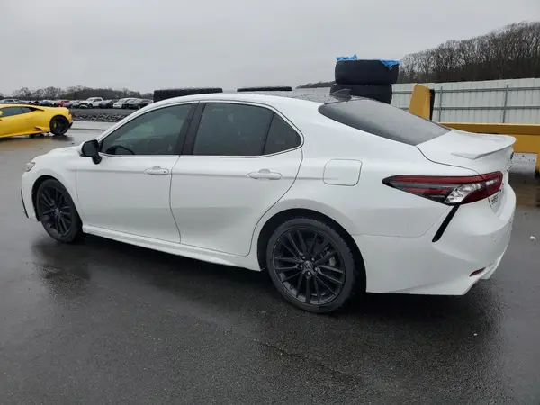 4T1K61AKXMU598086 2021 TOYOTA CAMRY - Image 2