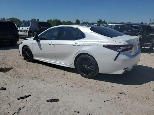 4T1K61AKXNU010124 2022 TOYOTA CAMRY - Image 2