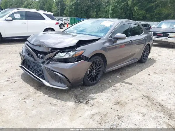4T1K61AKXNU010138 2022 TOYOTA CAMRY - Image 2