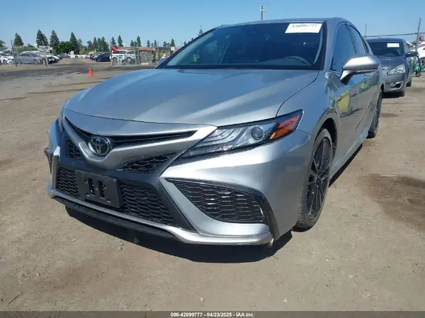 4T1K61AKXNU022662 2022 TOYOTA CAMRY - Image 2