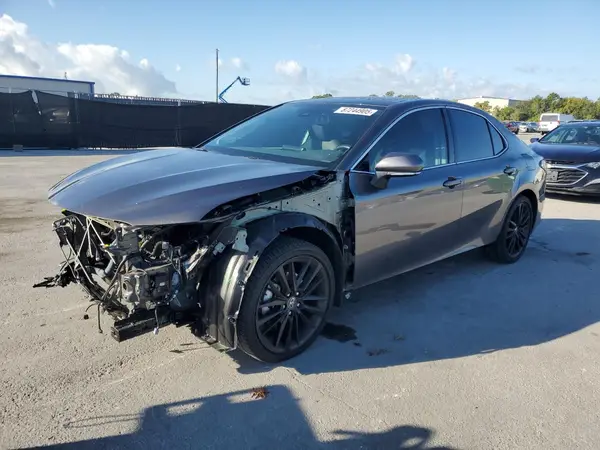 4T1K61AKXNU024525 2022 TOYOTA CAMRY - Image 1