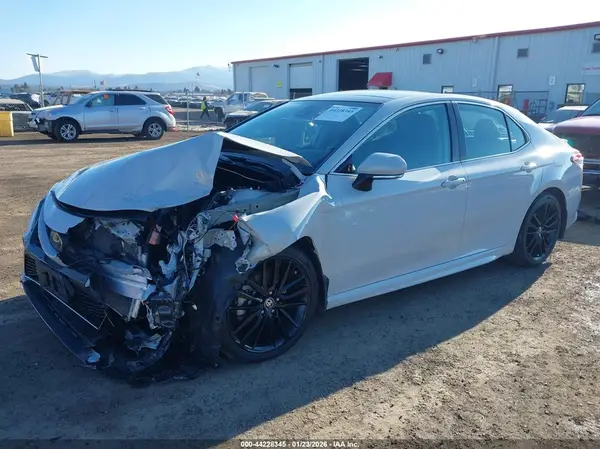 4T1K61AKXNU026596 2022 TOYOTA CAMRY - Image 2