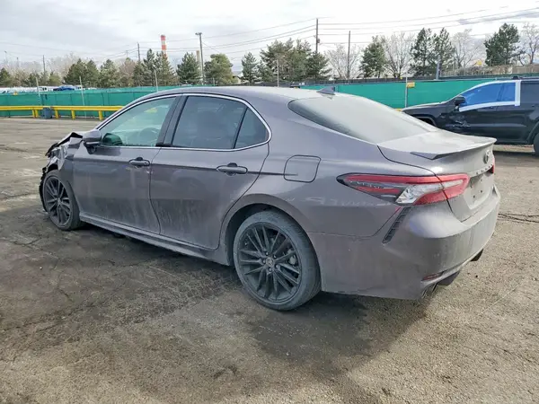 4T1K61AKXNU052549 2022 TOYOTA CAMRY - Image 2