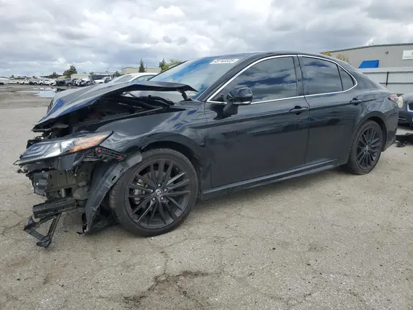 4T1K61AKXNU057489 2022 TOYOTA CAMRY - Image 1