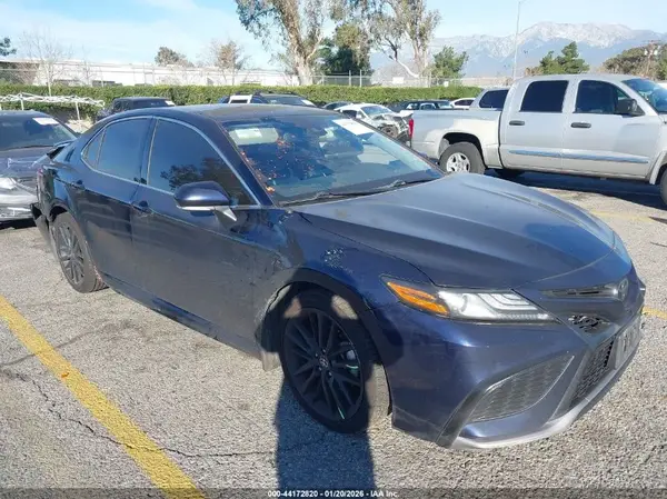 4T1K61AKXNU705476 2022 TOYOTA CAMRY - Image 1