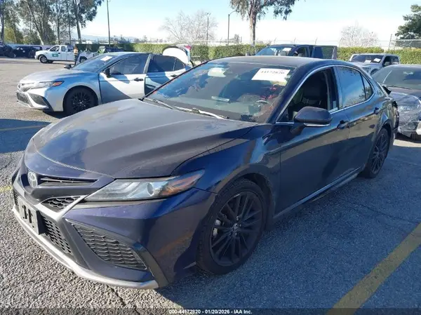 4T1K61AKXNU705476 2022 TOYOTA CAMRY - Image 2