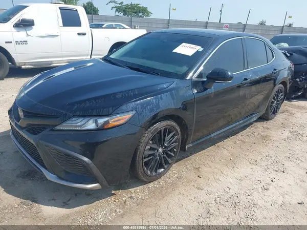 4T1K61AKXNU707700 2022 TOYOTA CAMRY - Image 2