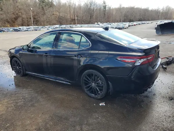 4T1K61AKXNU717112 2022 TOYOTA CAMRY - Image 2