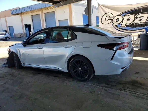 4T1K61AKXPU099616 2023 TOYOTA CAMRY - Image 2