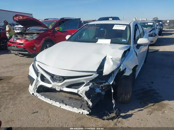 4T1K61AKXPU100781 2023 TOYOTA CAMRY - Image 2
