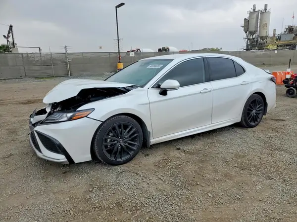 4T1K61AKXPU722605 2023 TOYOTA CAMRY - Image 1