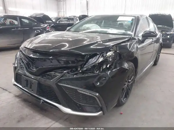 4T1K61AKXPU832280 2023 TOYOTA CAMRY - Image 2
