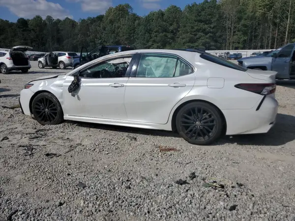 4T1K61AKXRU192462 2024 TOYOTA CAMRY - Image 2