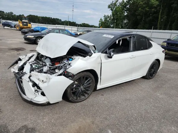 4T1K61AKXRU241885 2024 TOYOTA CAMRY - Image 1