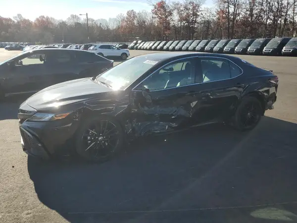 4T1K61AKXRU858204 2024 TOYOTA CAMRY - Image 1