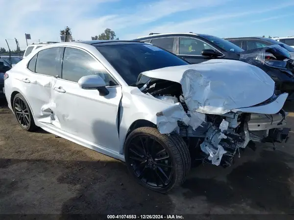 4T1K61AKXRU897164 2024 TOYOTA CAMRY - Image 1