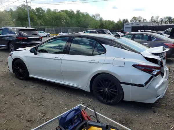 4T1K61BK0MU020867 2021 TOYOTA CAMRY - Image 2