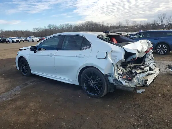 4T1K61BK0MU022795 2021 TOYOTA CAMRY - Image 2