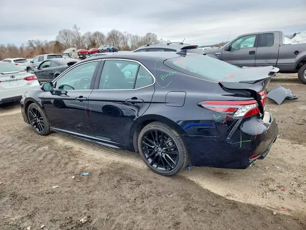 4T1K61BK0NU060299 2022 TOYOTA CAMRY - Image 2