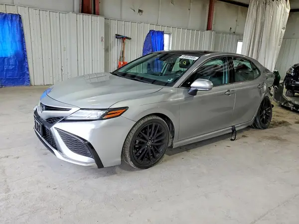 4T1K61BK0NU063168 2022 TOYOTA CAMRY - Image 1