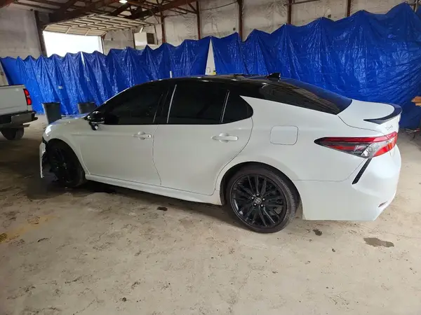 4T1K61BK0NU067284 2022 TOYOTA CAMRY - Image 2