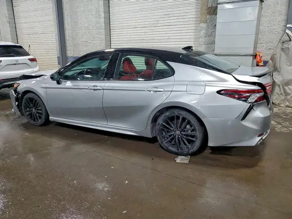 4T1K61BK0NU070184 2022 TOYOTA CAMRY - Image 2