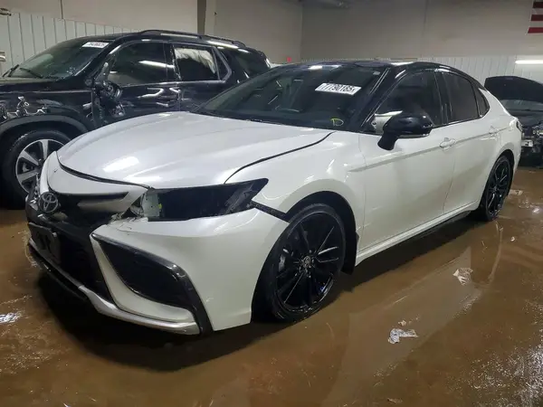 4T1K61BK0RU121057 2024 TOYOTA CAMRY - Image 1