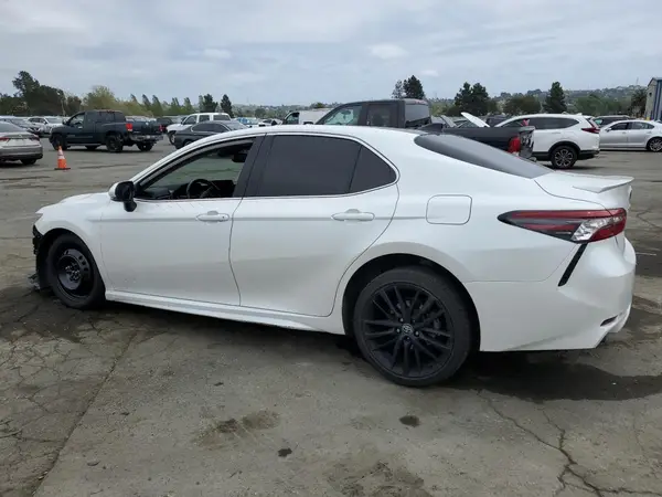 4T1K61BK1MU022837 2021 TOYOTA CAMRY - Image 2