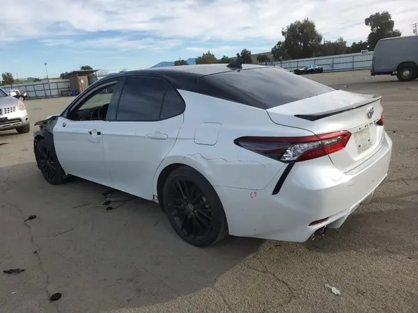 4T1K61BK1MU033627 2021 TOYOTA CAMRY - Image 2